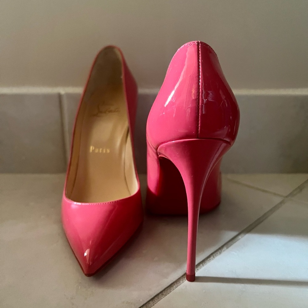Cristian Louboutin Pink Heels Size 6.  Unused in perfect condition